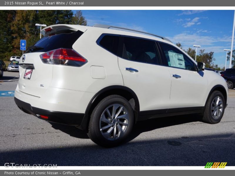 Pearl White / Charcoal 2015 Nissan Rogue SL