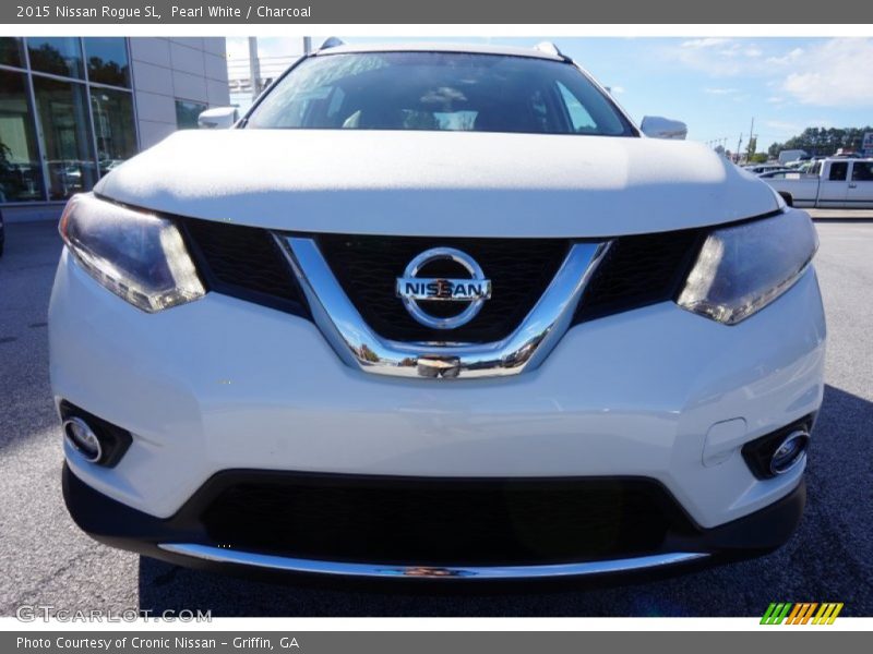 Pearl White / Charcoal 2015 Nissan Rogue SL