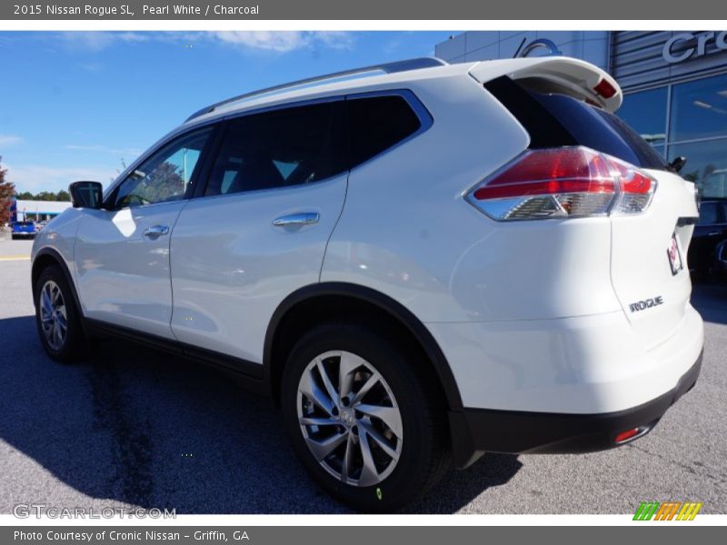 Pearl White / Charcoal 2015 Nissan Rogue SL