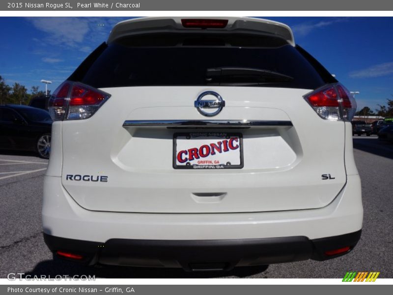 Pearl White / Charcoal 2015 Nissan Rogue SL