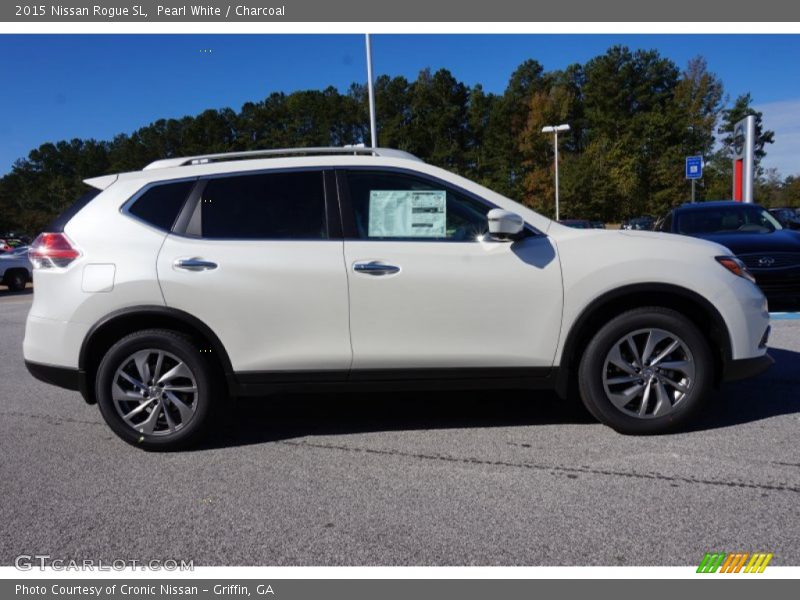 Pearl White / Charcoal 2015 Nissan Rogue SL