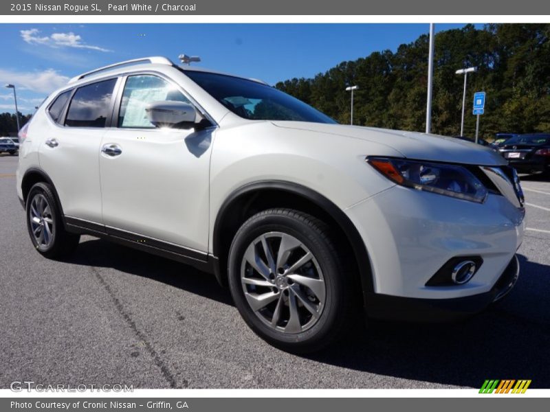 Pearl White / Charcoal 2015 Nissan Rogue SL
