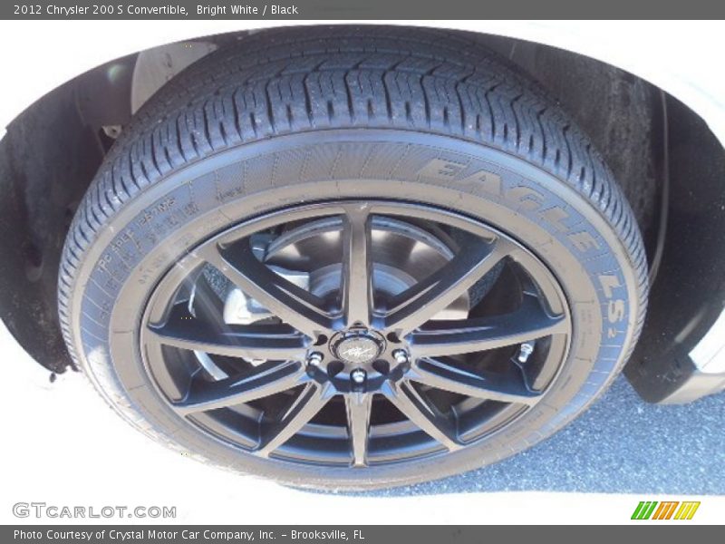 Bright White / Black 2012 Chrysler 200 S Convertible