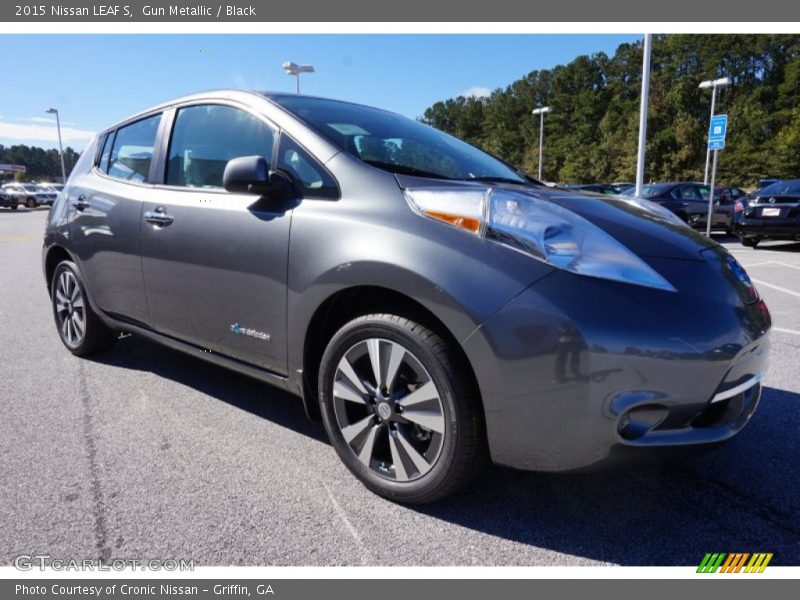 Gun Metallic / Black 2015 Nissan LEAF S