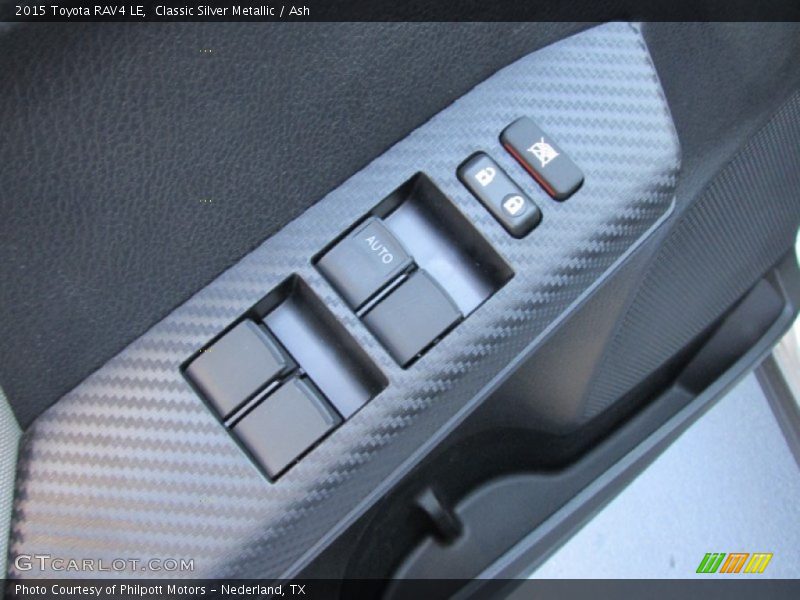 Classic Silver Metallic / Ash 2015 Toyota RAV4 LE