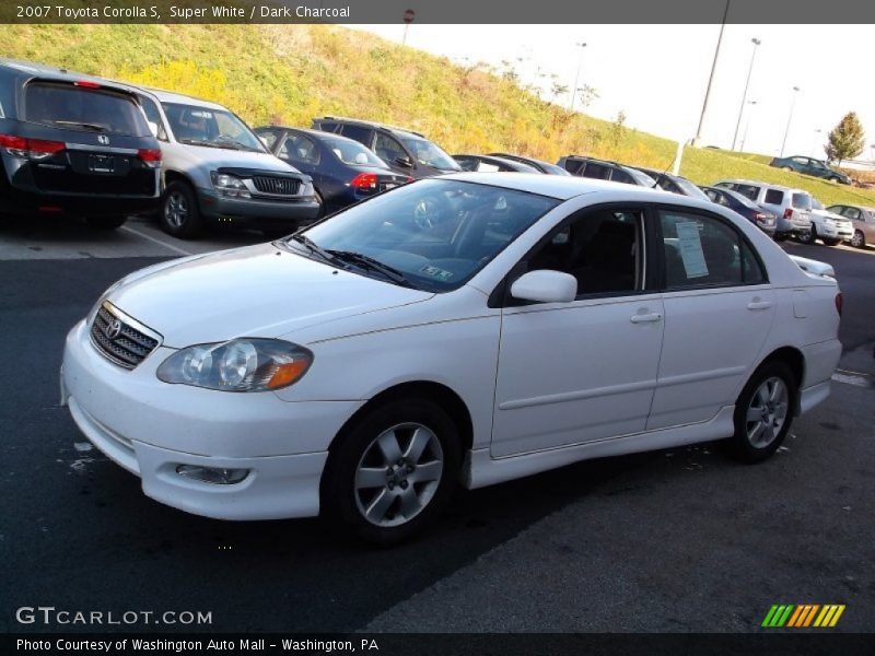 Super White / Dark Charcoal 2007 Toyota Corolla S