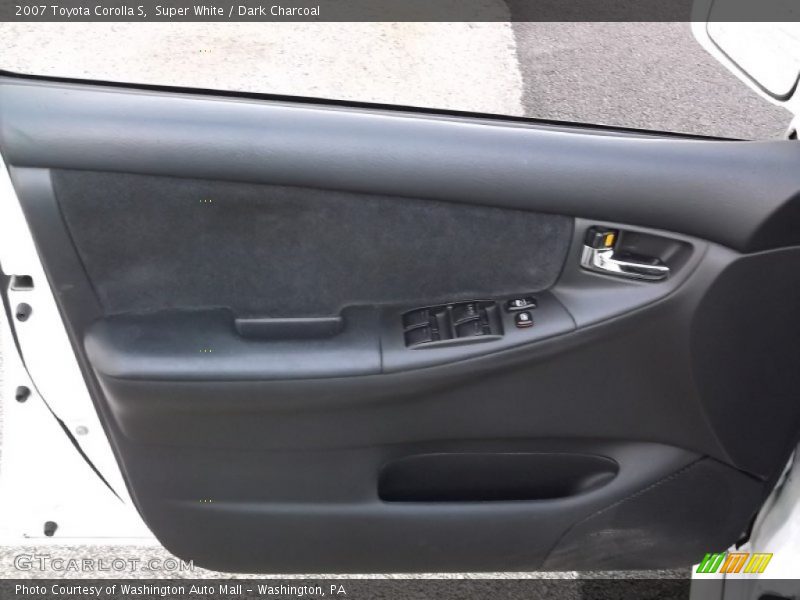 Super White / Dark Charcoal 2007 Toyota Corolla S