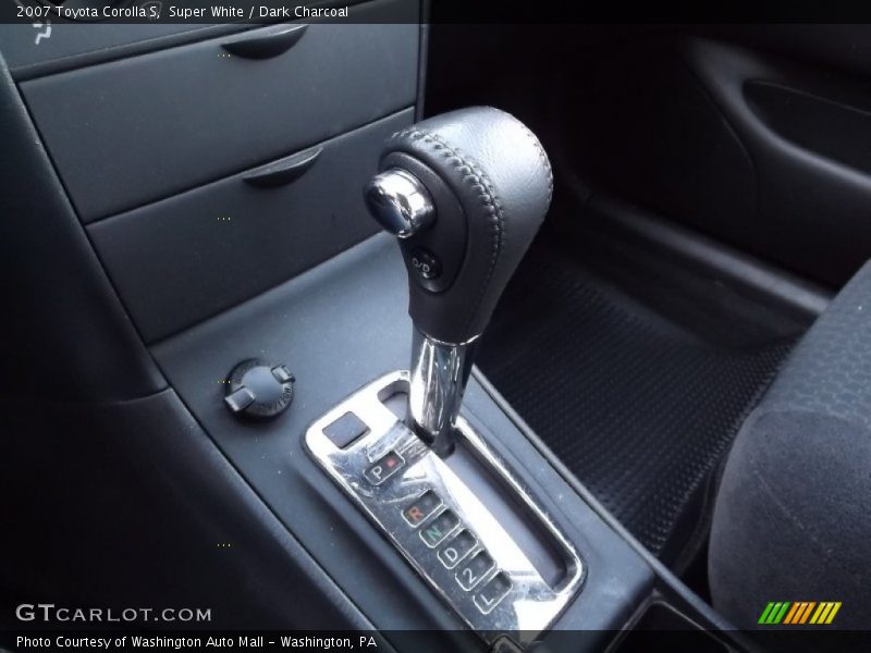 Super White / Dark Charcoal 2007 Toyota Corolla S