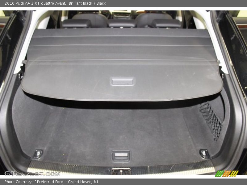 Brilliant Black / Black 2010 Audi A4 2.0T quattro Avant