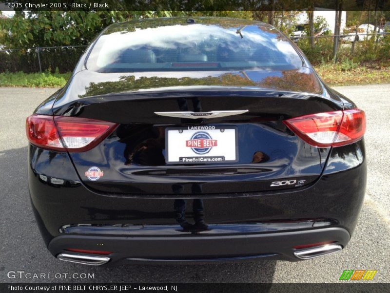 Black / Black 2015 Chrysler 200 S