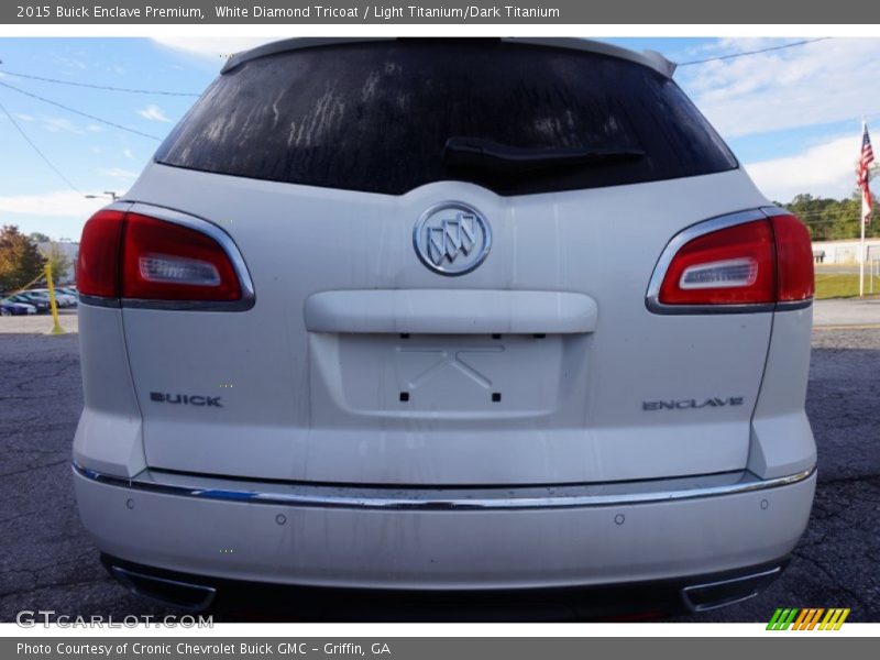 White Diamond Tricoat / Light Titanium/Dark Titanium 2015 Buick Enclave Premium