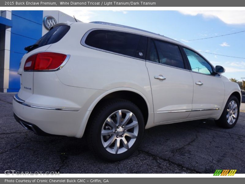 White Diamond Tricoat / Light Titanium/Dark Titanium 2015 Buick Enclave Premium