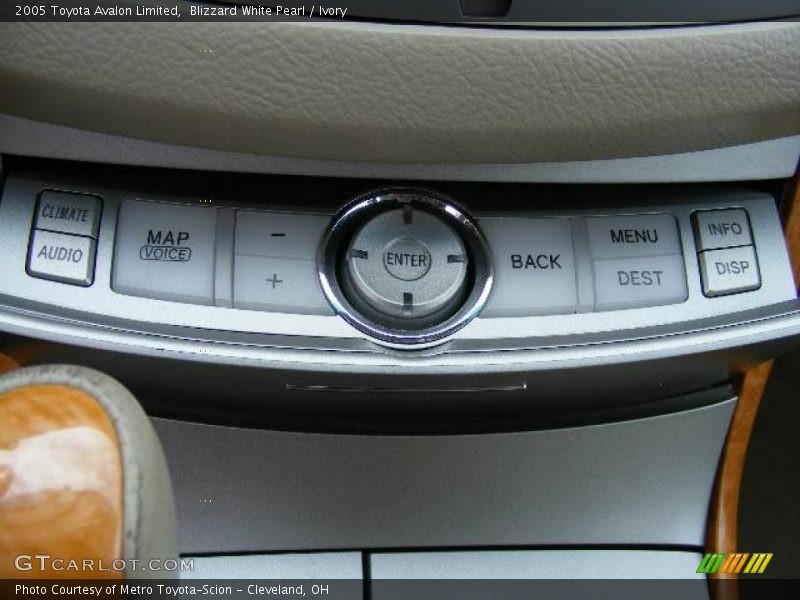 Blizzard White Pearl / Ivory 2005 Toyota Avalon Limited