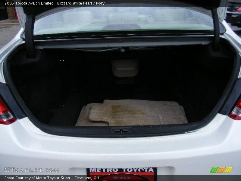 Blizzard White Pearl / Ivory 2005 Toyota Avalon Limited