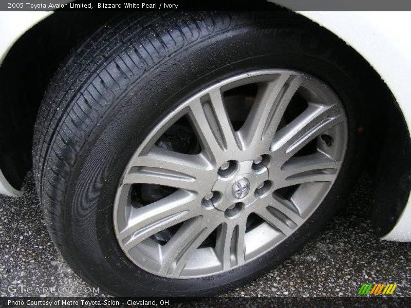Blizzard White Pearl / Ivory 2005 Toyota Avalon Limited