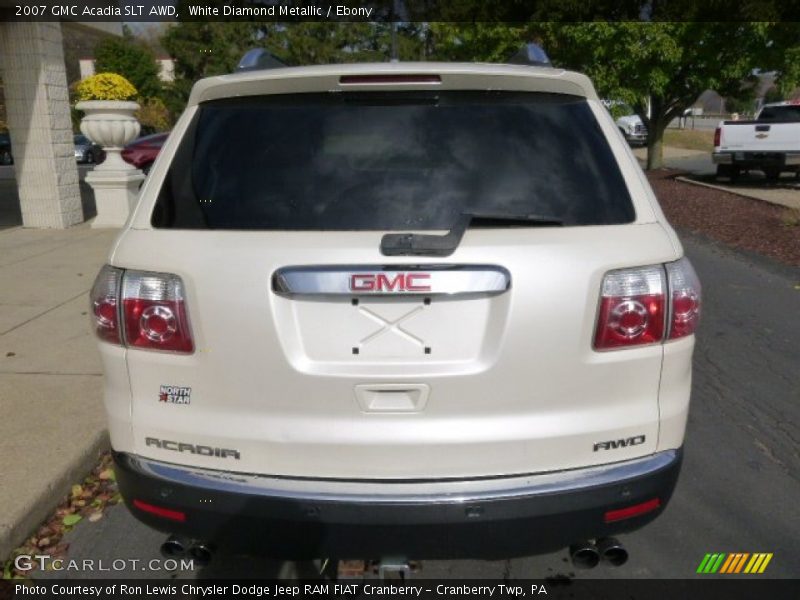 White Diamond Metallic / Ebony 2007 GMC Acadia SLT AWD
