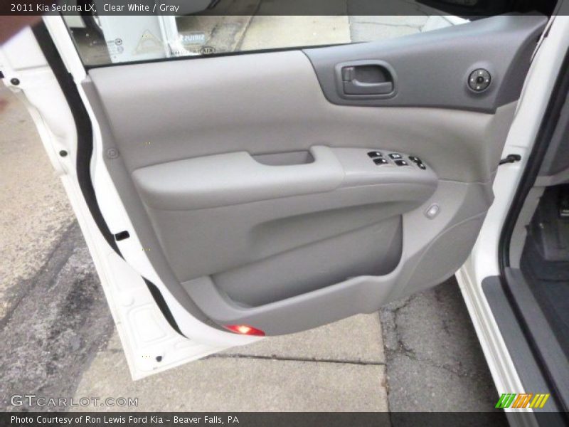 Clear White / Gray 2011 Kia Sedona LX