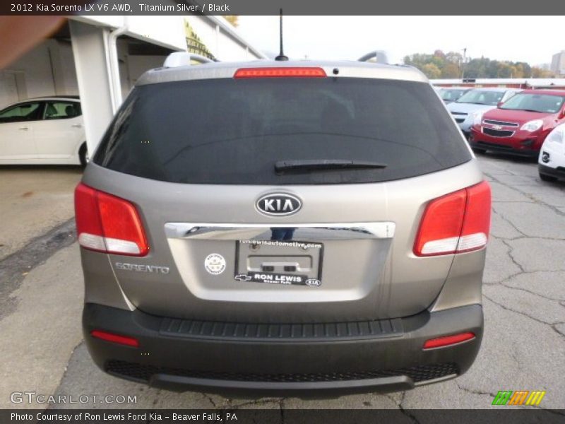 Titanium Silver / Black 2012 Kia Sorento LX V6 AWD