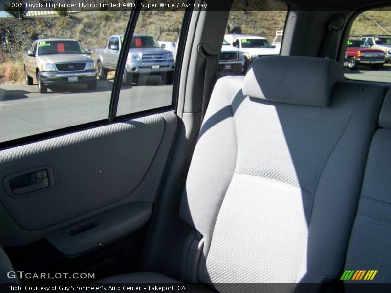 Super White / Ash Gray 2006 Toyota Highlander Hybrid Limited 4WD