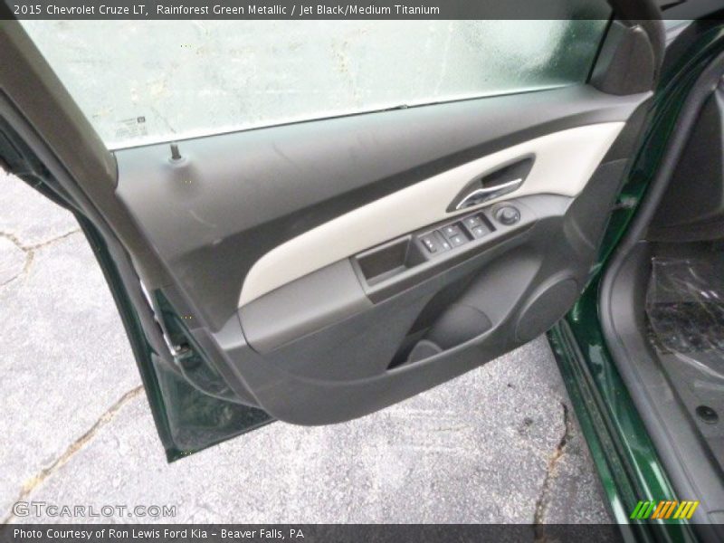 Rainforest Green Metallic / Jet Black/Medium Titanium 2015 Chevrolet Cruze LT