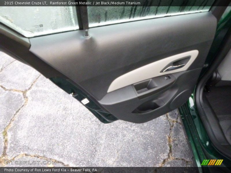 Rainforest Green Metallic / Jet Black/Medium Titanium 2015 Chevrolet Cruze LT