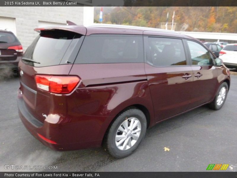 Black Berry / Camel 2015 Kia Sedona LX