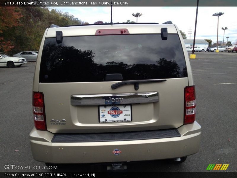 Light Sandstone Pearl / Dark Slate Gray 2010 Jeep Liberty Limited 4x4