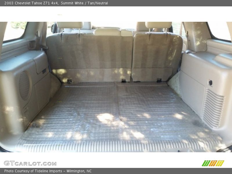 Summit White / Tan/Neutral 2003 Chevrolet Tahoe Z71 4x4