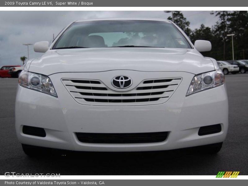 Super White / Bisque 2009 Toyota Camry LE V6