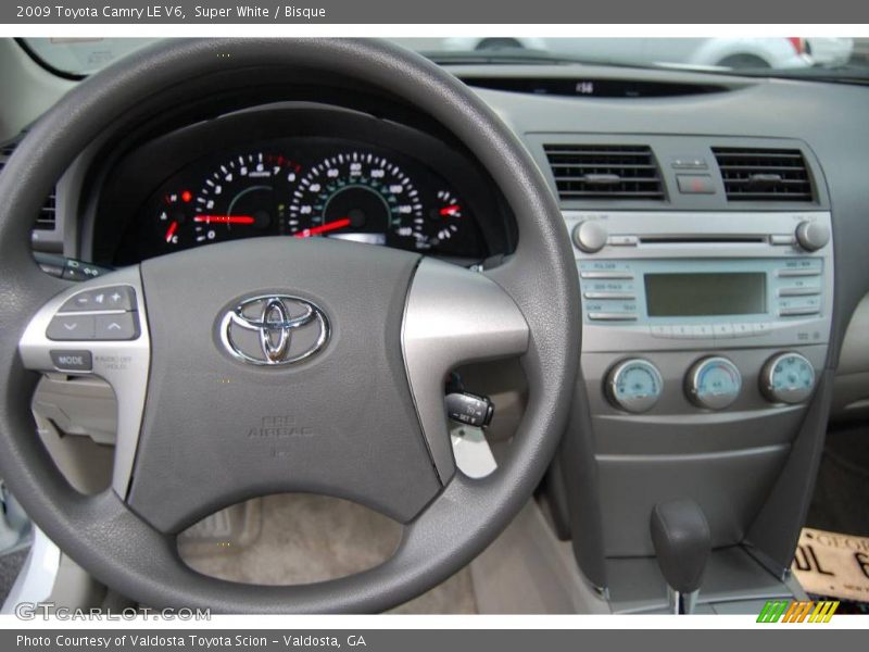Super White / Bisque 2009 Toyota Camry LE V6