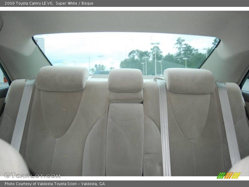 Super White / Bisque 2009 Toyota Camry LE V6