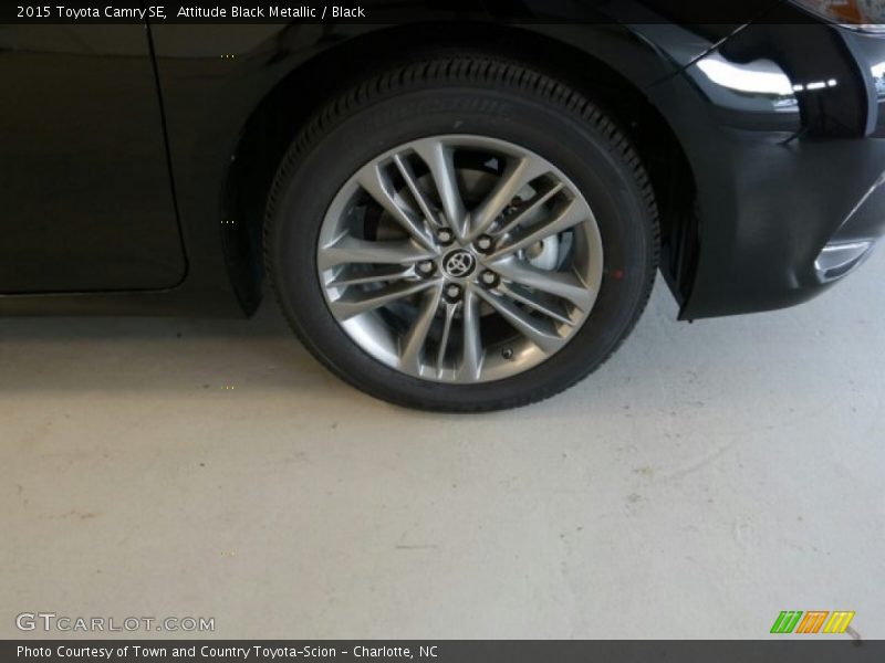 Attitude Black Metallic / Black 2015 Toyota Camry SE