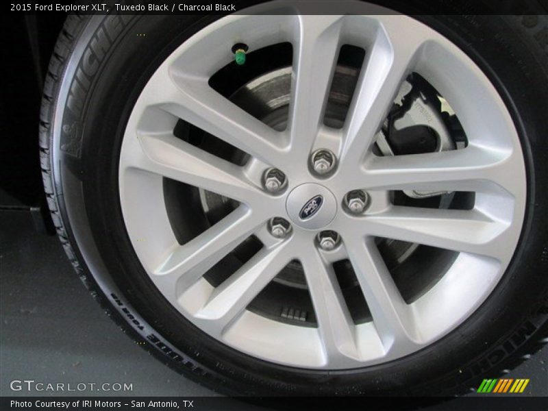 Tuxedo Black / Charcoal Black 2015 Ford Explorer XLT