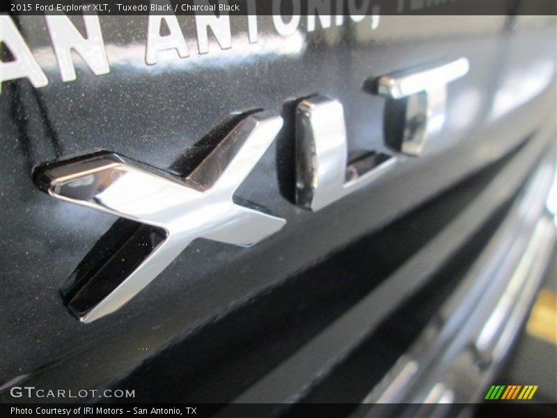 Tuxedo Black / Charcoal Black 2015 Ford Explorer XLT