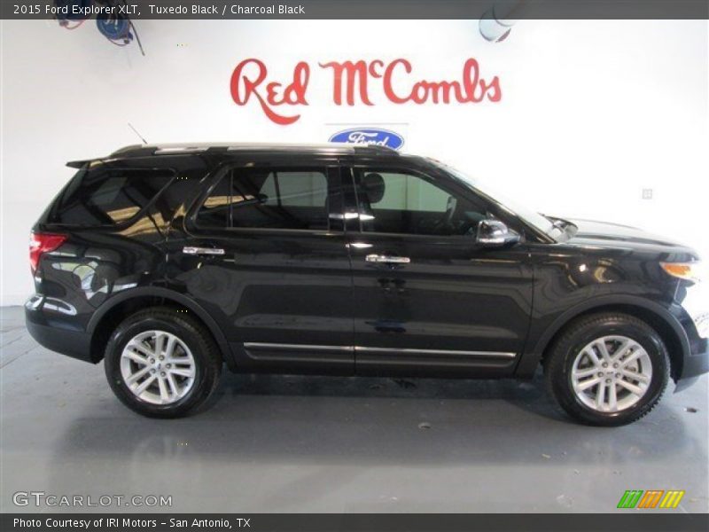 Tuxedo Black / Charcoal Black 2015 Ford Explorer XLT