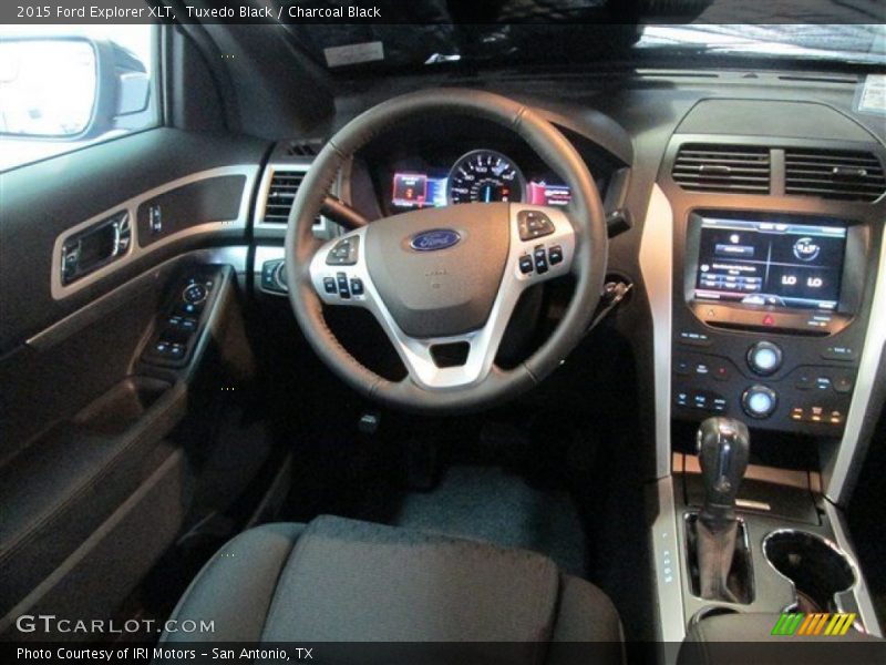 Tuxedo Black / Charcoal Black 2015 Ford Explorer XLT