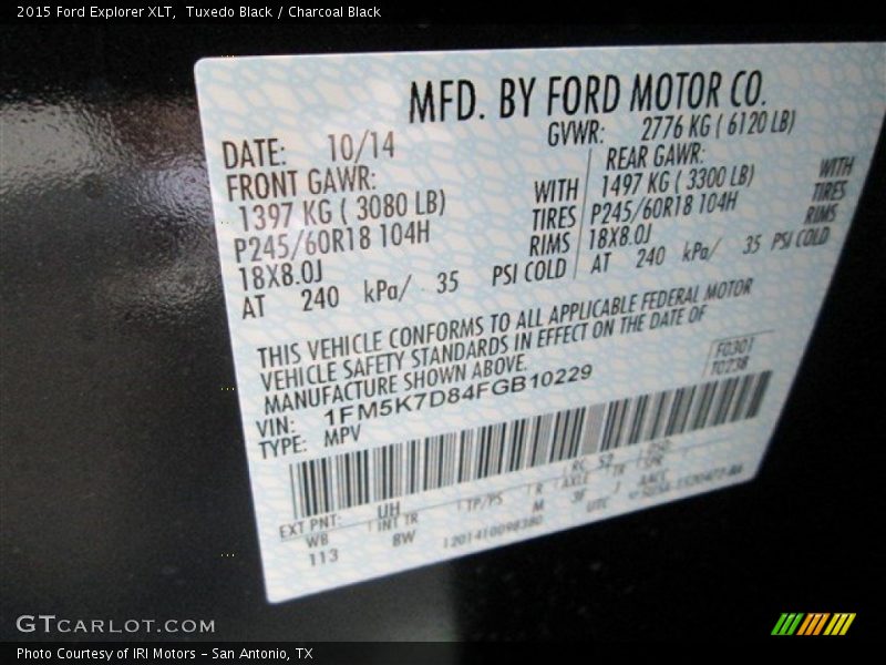 Tuxedo Black / Charcoal Black 2015 Ford Explorer XLT