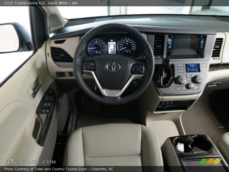 Super White / Ash 2015 Toyota Sienna XLE