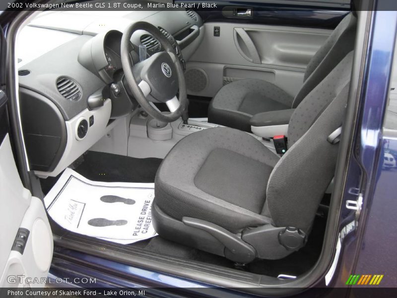 Marlin Blue Pearl / Black 2002 Volkswagen New Beetle GLS 1.8T Coupe