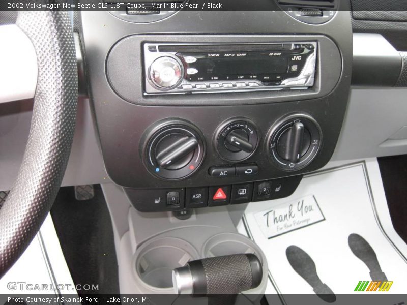 Marlin Blue Pearl / Black 2002 Volkswagen New Beetle GLS 1.8T Coupe