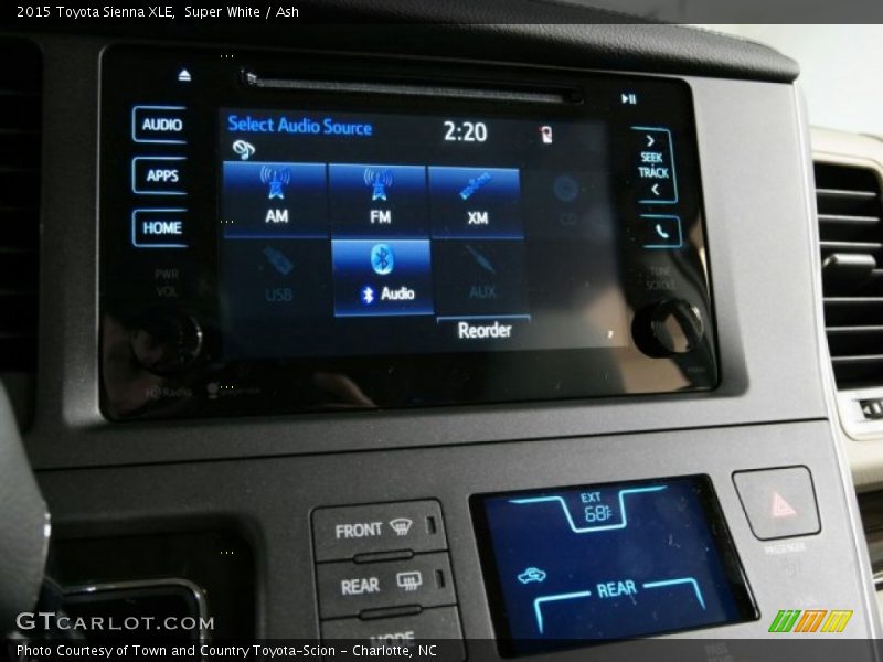 Super White / Ash 2015 Toyota Sienna XLE