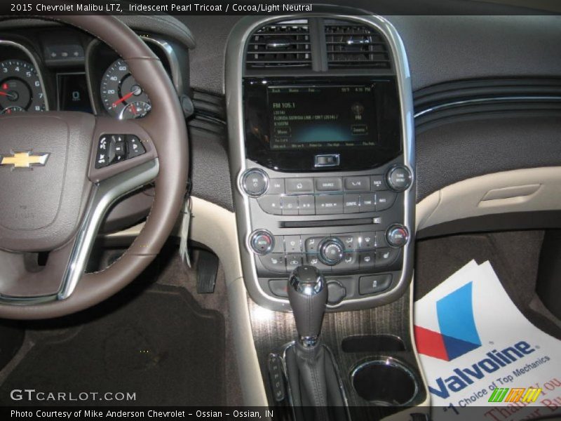 Iridescent Pearl Tricoat / Cocoa/Light Neutral 2015 Chevrolet Malibu LTZ