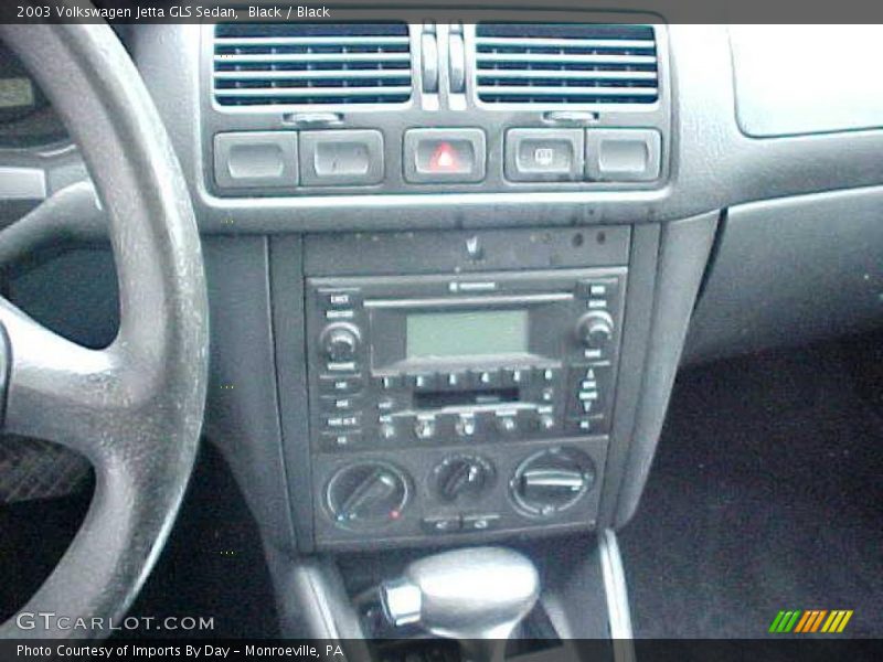 Black / Black 2003 Volkswagen Jetta GLS Sedan