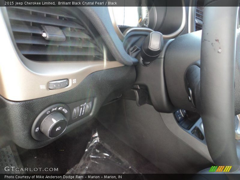 Brilliant Black Crystal Pearl / Black 2015 Jeep Cherokee Limited
