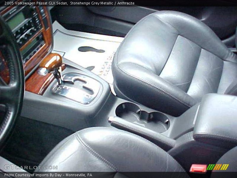 Stonehenge Grey Metallic / Anthracite 2005 Volkswagen Passat GLX Sedan