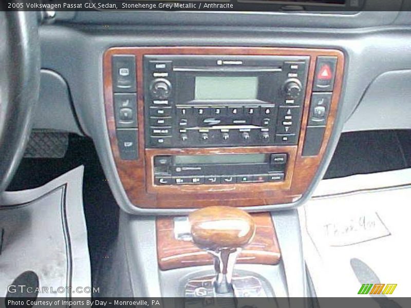 Stonehenge Grey Metallic / Anthracite 2005 Volkswagen Passat GLX Sedan