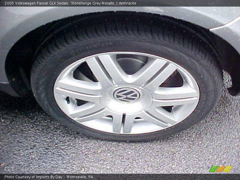 Stonehenge Grey Metallic / Anthracite 2005 Volkswagen Passat GLX Sedan