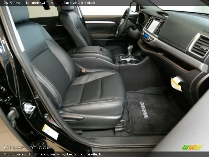 Attitude Black Metallic / Black 2015 Toyota Highlander XLE
