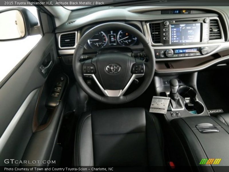 Attitude Black Metallic / Black 2015 Toyota Highlander XLE