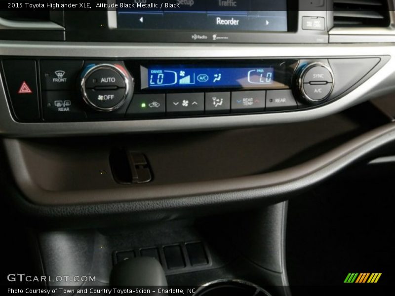 Attitude Black Metallic / Black 2015 Toyota Highlander XLE